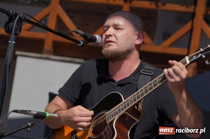 Zdjęcie w galerii na portalu naszraciborz.pl: Czym Nędza bogata! po raz czwarty na raciborskim zamku  wiadomości z regionu