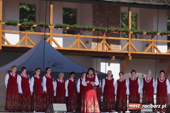 Zdjęcie w galerii na portalu naszraciborz.pl: Czym Nędza bogata! po raz czwarty na raciborskim zamku  wiadomości z regionu
