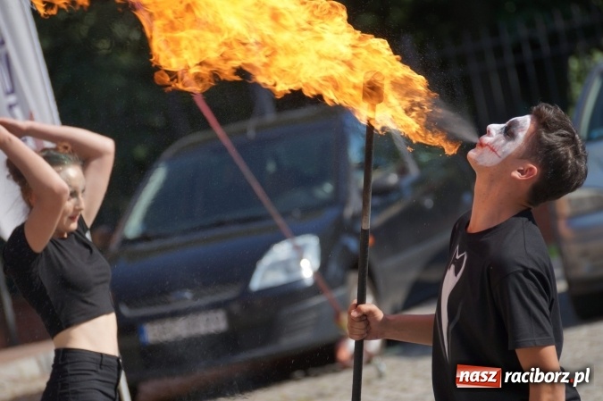Zdjęcie w galerii na portalu naszraciborz.pl: Czym Nędza bogata! po raz czwarty na raciborskim zamku  wiadomości z regionu