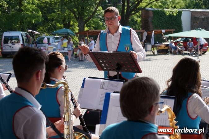 Zdjęcie w galerii na portalu naszraciborz.pl: Czym Nędza bogata! po raz czwarty na raciborskim zamku  wiadomości z regionu