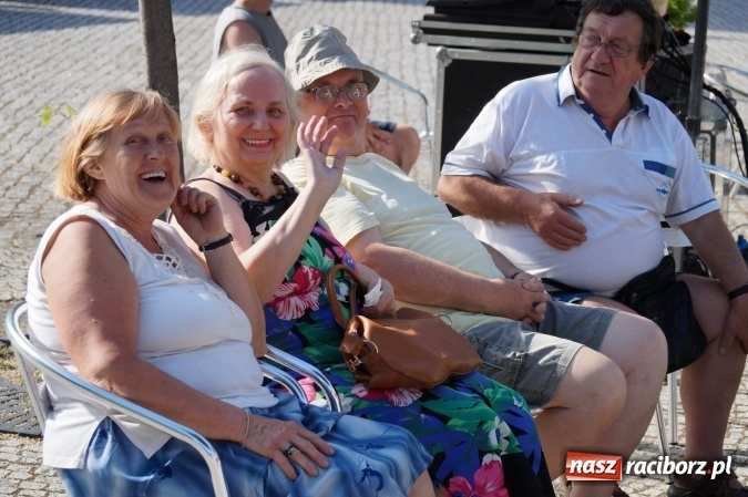 Zdjęcie w galerii na portalu naszraciborz.pl: Czym Nędza bogata! po raz czwarty na raciborskim zamku  wiadomości z regionu