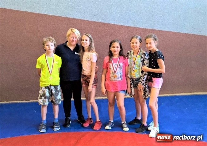 Zdjęcie w galerii na portalu naszraciborz.pl: Medale unitów na zawodach w Rudzie Śląskiej wiadomości z regionu