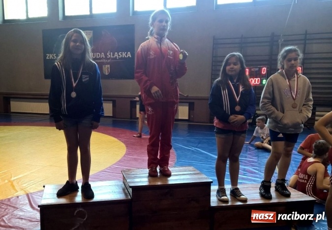 Zdjęcie w galerii na portalu naszraciborz.pl: Medale unitów na zawodach w Rudzie Śląskiej wiadomości z regionu