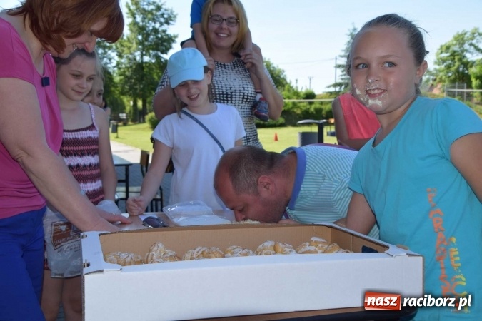 Zdjęcie w galerii na portalu naszraciborz.pl: Zespół Szkolno-Przedszkolny nr 2 po raz trzeci zorganizował piknik sportowo-rodzinny wiadomości z regionu