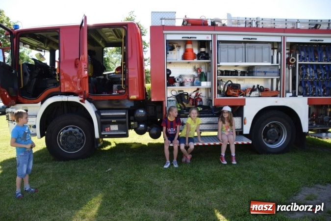 Zdjęcie w galerii na portalu naszraciborz.pl: Zespół Szkolno-Przedszkolny nr 2 po raz trzeci zorganizował piknik sportowo-rodzinny wiadomości z regionu