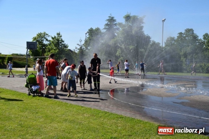 Zdjęcie w galerii na portalu naszraciborz.pl: Zespół Szkolno-Przedszkolny nr 2 po raz trzeci zorganizował piknik sportowo-rodzinny wiadomości z regionu