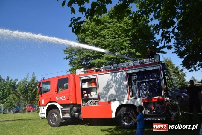 Zdjęcie w galerii na portalu naszraciborz.pl: Zespół Szkolno-Przedszkolny nr 2 po raz trzeci zorganizował piknik sportowo-rodzinny wiadomości z regionu