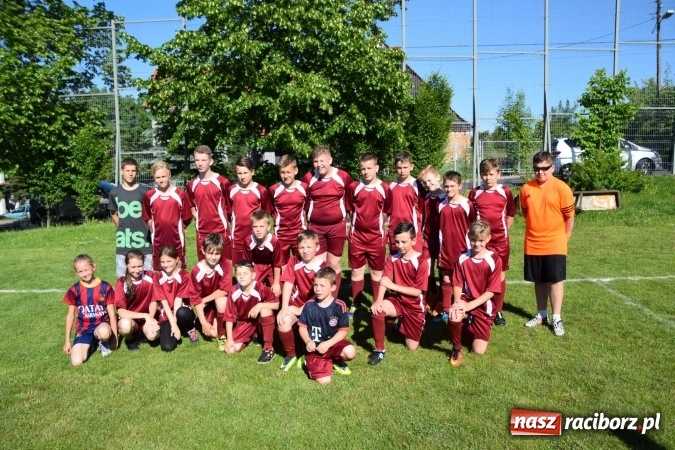 Zdjęcie w galerii na portalu naszraciborz.pl: Zespół Szkolno-Przedszkolny nr 2 po raz trzeci zorganizował piknik sportowo-rodzinny wiadomości z regionu