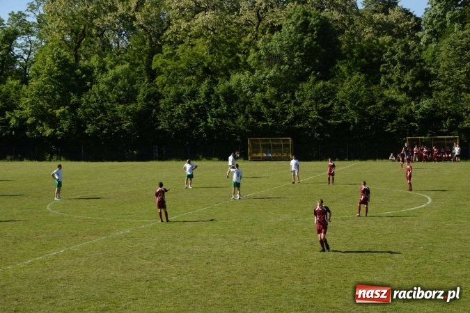 Zdjęcie w galerii na portalu naszraciborz.pl: Zespół Szkolno-Przedszkolny nr 2 po raz trzeci zorganizował piknik sportowo-rodzinny wiadomości z regionu