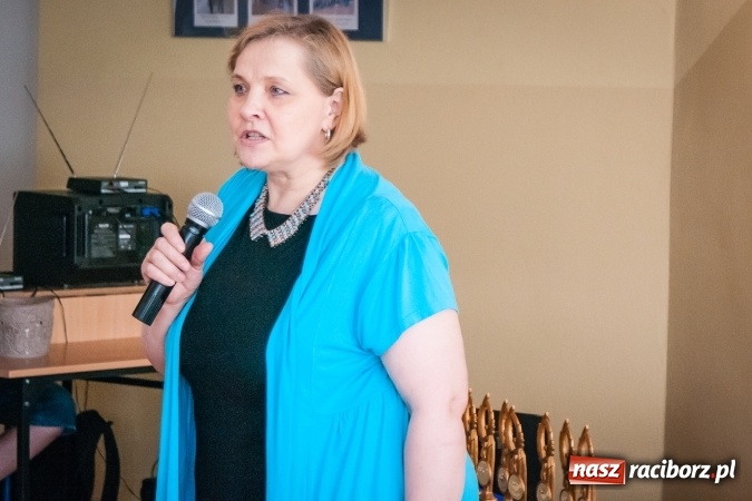 Zdjęcie w galerii na portalu naszraciborz.pl: Członkowie i sympatycy Towarzystwa Przyjaciół Dzieci spotkali się w Gimnazjum nr 3 wiadomości z regionu