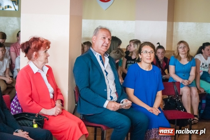 Zdjęcie w galerii na portalu naszraciborz.pl: Członkowie i sympatycy Towarzystwa Przyjaciół Dzieci spotkali się w Gimnazjum nr 3 wiadomości z regionu