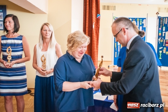 Zdjęcie w galerii na portalu naszraciborz.pl: Członkowie i sympatycy Towarzystwa Przyjaciół Dzieci spotkali się w Gimnazjum nr 3 wiadomości z regionu