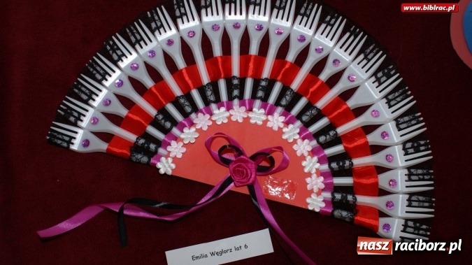 Zdjęcie w galerii na portalu naszraciborz.pl: Eko deko, czyli coś z niczego – finał V Konkursu z serii Sztuka Recyklingowa w bibliotece wiadomości z regionu