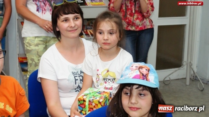 Zdjęcie w galerii na portalu naszraciborz.pl: Eko deko, czyli coś z niczego – finał V Konkursu z serii Sztuka Recyklingowa w bibliotece wiadomości z regionu