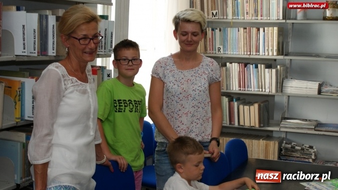 Zdjęcie w galerii na portalu naszraciborz.pl: Eko deko, czyli coś z niczego – finał V Konkursu z serii Sztuka Recyklingowa w bibliotece wiadomości z regionu