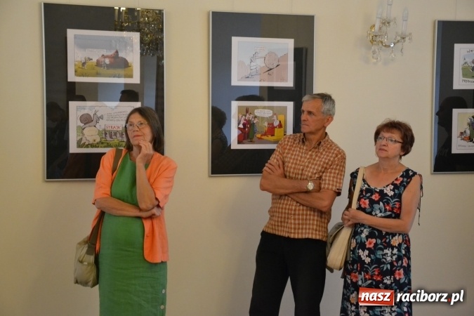 Zdjęcie w galerii na portalu naszraciborz.pl: Wernisaż wystawy rysunków Andrzeja Mleczki na Zamku Piastowskim wiadomości z regionu