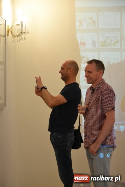 Zdjęcie w galerii na portalu naszraciborz.pl: Wernisaż wystawy rysunków Andrzeja Mleczki na Zamku Piastowskim wiadomości z regionu