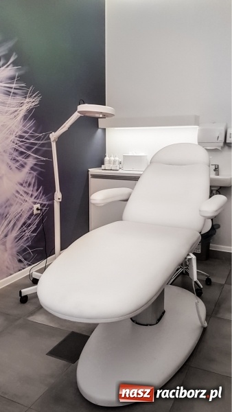 Zdjęcie w galerii na portalu naszraciborz.pl: Laserowe Love – z miłości do piękna i laserowych zabiegów wiadomości z regionu