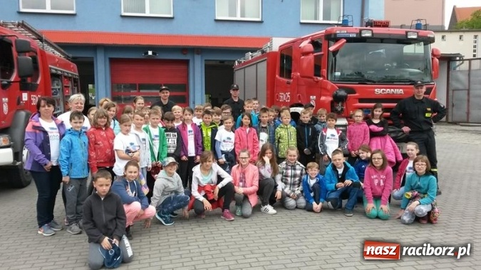 Zdjęcie w galerii na portalu naszraciborz.pl: Różni, ale razem - nowy projekt szkoły w Grzegorzowicach w ramach współpracy z czeską placówką wiadomości z regionu