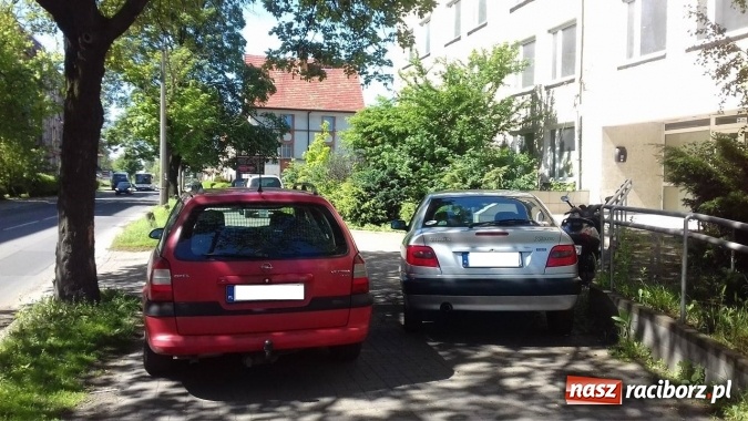 Zdjęcie w galerii na portalu naszraciborz.pl: Mistrzów parkowania w Raciborzu nie brakuje wiadomości z regionu