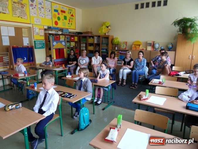 Zdjęcie w galerii na portalu naszraciborz.pl: Mistrz rozrywek umysłowych - dziewięć szkół rywalizowało w kolejnej edycji konkursu wiadomości z regionu