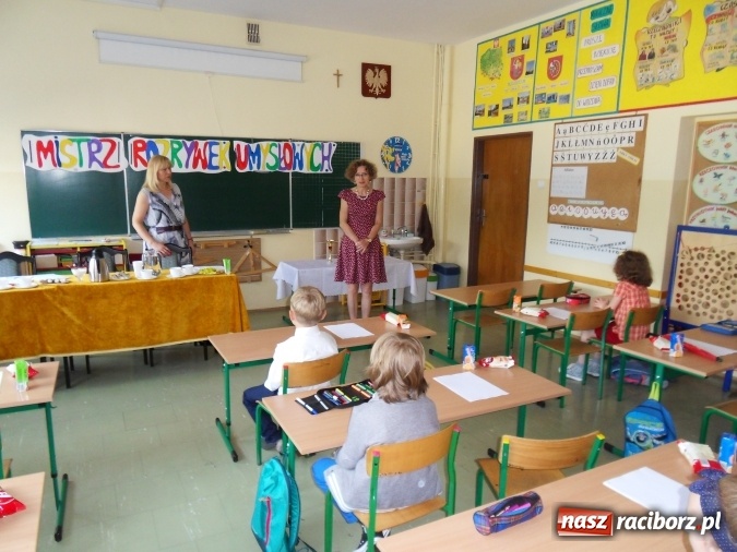 Zdjęcie w galerii na portalu naszraciborz.pl: Mistrz rozrywek umysłowych - dziewięć szkół rywalizowało w kolejnej edycji konkursu wiadomości z regionu