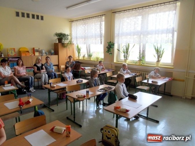 Zdjęcie w galerii na portalu naszraciborz.pl: Mistrz rozrywek umysłowych - dziewięć szkół rywalizowało w kolejnej edycji konkursu wiadomości z regionu