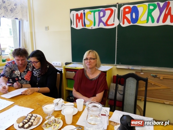 Zdjęcie w galerii na portalu naszraciborz.pl: Mistrz rozrywek umysłowych - dziewięć szkół rywalizowało w kolejnej edycji konkursu wiadomości z regionu