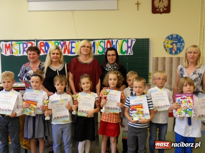 Zdjęcie w galerii na portalu naszraciborz.pl: Mistrz rozrywek umysłowych - dziewięć szkół rywalizowało w kolejnej edycji konkursu wiadomości z regionu