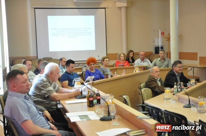 Zdjęcie w galerii na portalu naszraciborz.pl: Rondo, nowy most i wiadukt nad torami - poznaj zaprezentowane dziś szczegóły dotyczące wschodniej obwodnicy miasta wiadomości z regionu