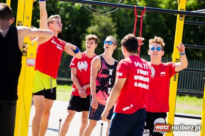 Zdjęcie w galerii na portalu naszraciborz.pl: Gimnazjada, czyli wielkie sportowe święto w G2 wiadomości z regionu