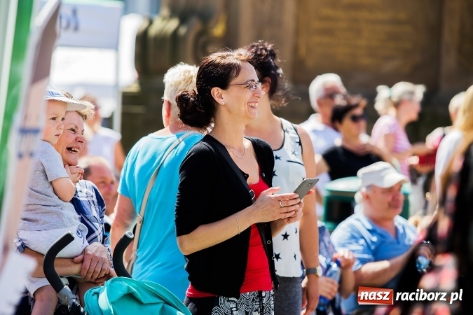 Zdjęcie w galerii na portalu naszraciborz.pl: XVII edycja Festynu Ekologicznego na rynku wiadomości z regionu