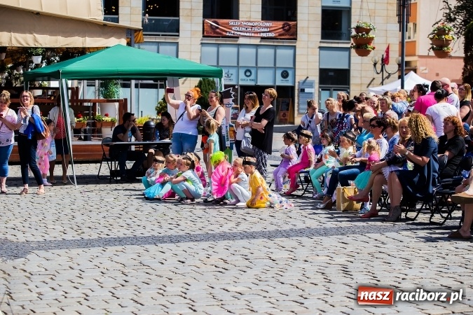 Zdjęcie w galerii na portalu naszraciborz.pl: XVII edycja Festynu Ekologicznego na rynku wiadomości z regionu