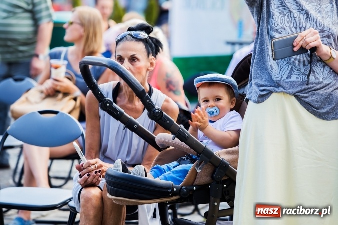 Zdjęcie w galerii na portalu naszraciborz.pl: XVII edycja Festynu Ekologicznego na rynku wiadomości z regionu