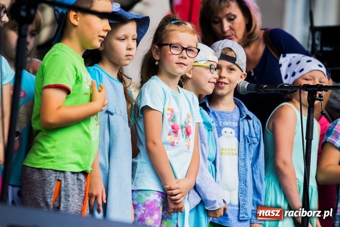 Zdjęcie w galerii na portalu naszraciborz.pl: XVII edycja Festynu Ekologicznego na rynku wiadomości z regionu