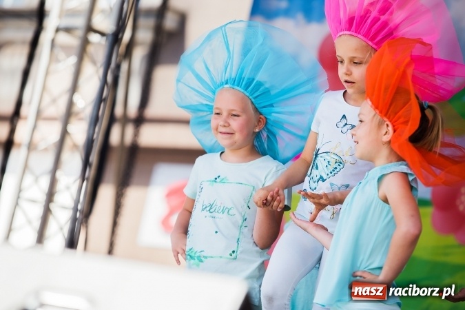 Zdjęcie w galerii na portalu naszraciborz.pl: XVII edycja Festynu Ekologicznego na rynku wiadomości z regionu