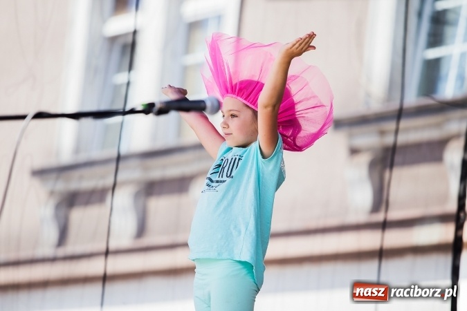 Zdjęcie w galerii na portalu naszraciborz.pl: XVII edycja Festynu Ekologicznego na rynku wiadomości z regionu