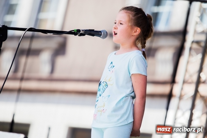 Zdjęcie w galerii na portalu naszraciborz.pl: XVII edycja Festynu Ekologicznego na rynku wiadomości z regionu