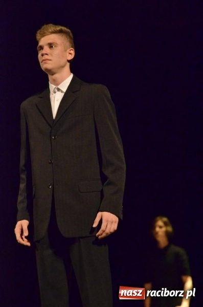 Zdjęcie w galerii na portalu naszraciborz.pl: Teatry na zakończenie pikniku rodzinnego w Strzesze  wiadomości z regionu