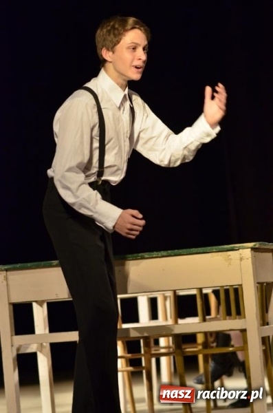 Zdjęcie w galerii na portalu naszraciborz.pl: Teatry na zakończenie pikniku rodzinnego w Strzesze  wiadomości z regionu