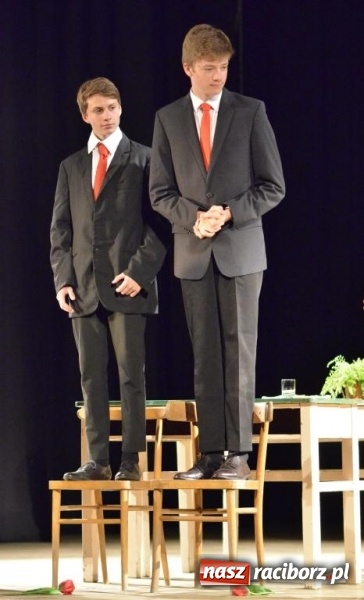 Zdjęcie w galerii na portalu naszraciborz.pl: Teatry na zakończenie pikniku rodzinnego w Strzesze  wiadomości z regionu