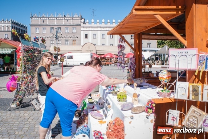 Zdjęcie w galerii na portalu naszraciborz.pl: Na placu Dominikańskim ruszył Jarmark św. Marcelego  wiadomości z regionu
