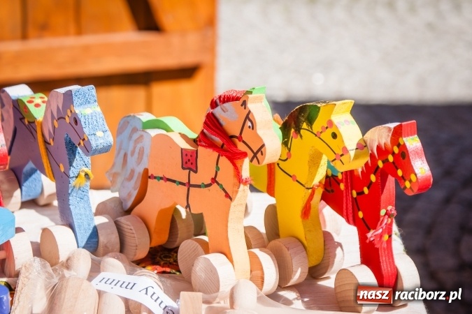 Zdjęcie w galerii na portalu naszraciborz.pl: Na placu Dominikańskim ruszył Jarmark św. Marcelego  wiadomości z regionu