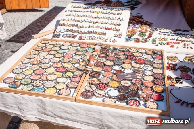 Zdjęcie w galerii na portalu naszraciborz.pl: Na placu Dominikańskim ruszył Jarmark św. Marcelego  wiadomości z regionu