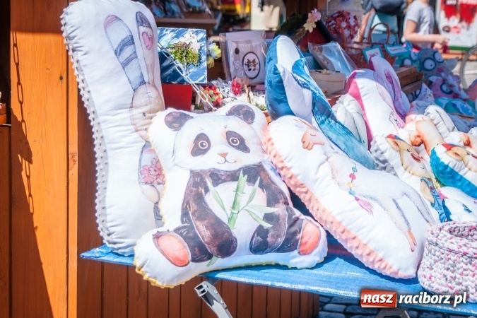 Zdjęcie w galerii na portalu naszraciborz.pl: Na placu Dominikańskim ruszył Jarmark św. Marcelego  wiadomości z regionu