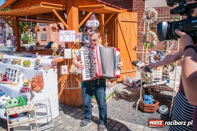 Zdjęcie w galerii na portalu naszraciborz.pl: Na placu Dominikańskim ruszył Jarmark św. Marcelego  wiadomości z regionu