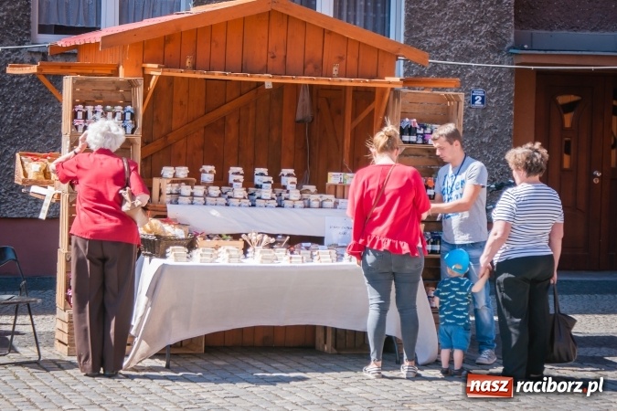 Zdjęcie w galerii na portalu naszraciborz.pl: Na placu Dominikańskim ruszył Jarmark św. Marcelego  wiadomości z regionu