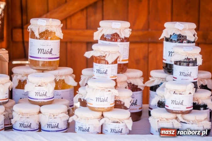 Zdjęcie w galerii na portalu naszraciborz.pl: Na placu Dominikańskim ruszył Jarmark św. Marcelego  wiadomości z regionu