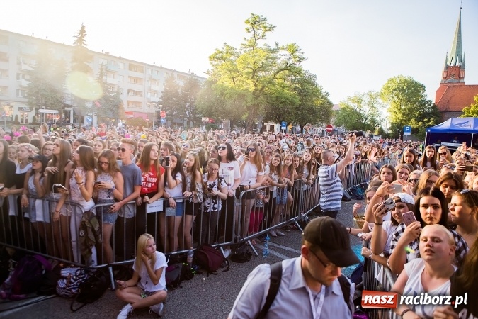 Zdjęcie w galerii na portalu naszraciborz.pl: Dawid Kwiatkowski gwiazdą pierwszego dnia obchodów Dni Raciborza wiadomości z regionu