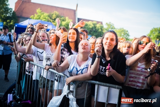 Zdjęcie w galerii na portalu naszraciborz.pl: Dawid Kwiatkowski gwiazdą pierwszego dnia obchodów Dni Raciborza wiadomości z regionu